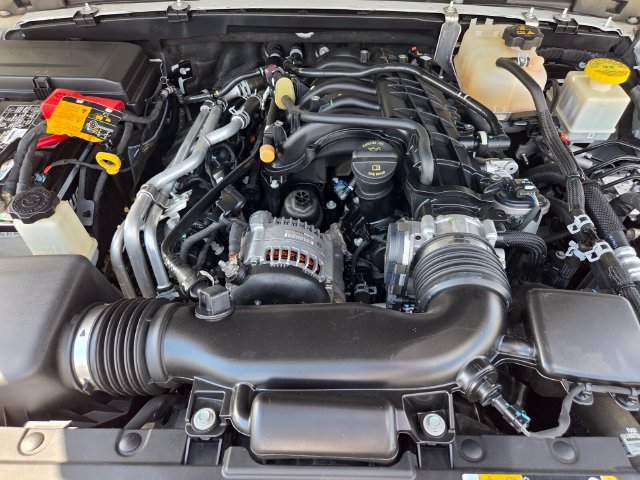 Used 2022 Jeep Gladiator Overland w/ Popular Equipment Package AWD/4WD image 26