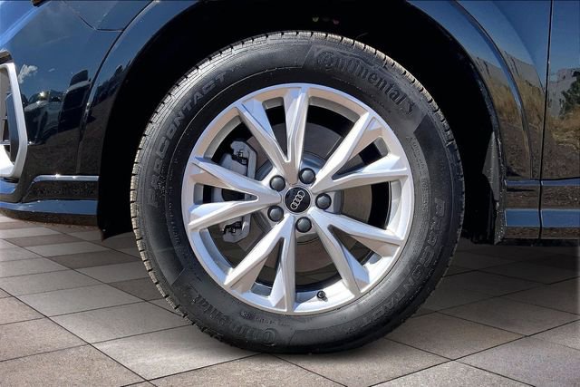 Certified 2025 Audi Q3 2.0T Premium w/ Convenience Package image 9