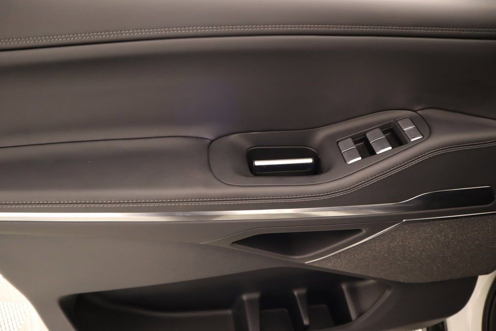 New 2025 Lincoln Navigator Reserve w/ Jet Appearance Package image 17