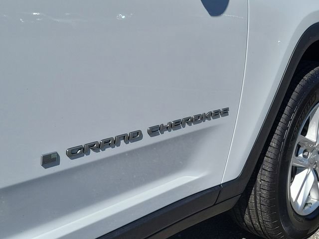 Used 2024 Jeep Grand Cherokee L Laredo w/ Trailer Tow Package image 7
