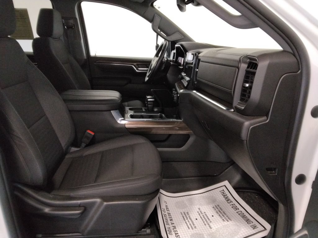 Used 2024 Chevrolet Silverado 1500 RST w/ Z71 Off-Road Package AWD/4WD image 41