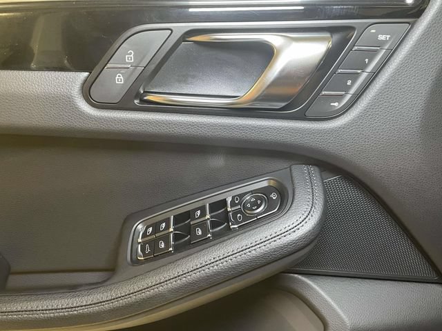 New 2026 Porsche Macan AWD/4WD image 41