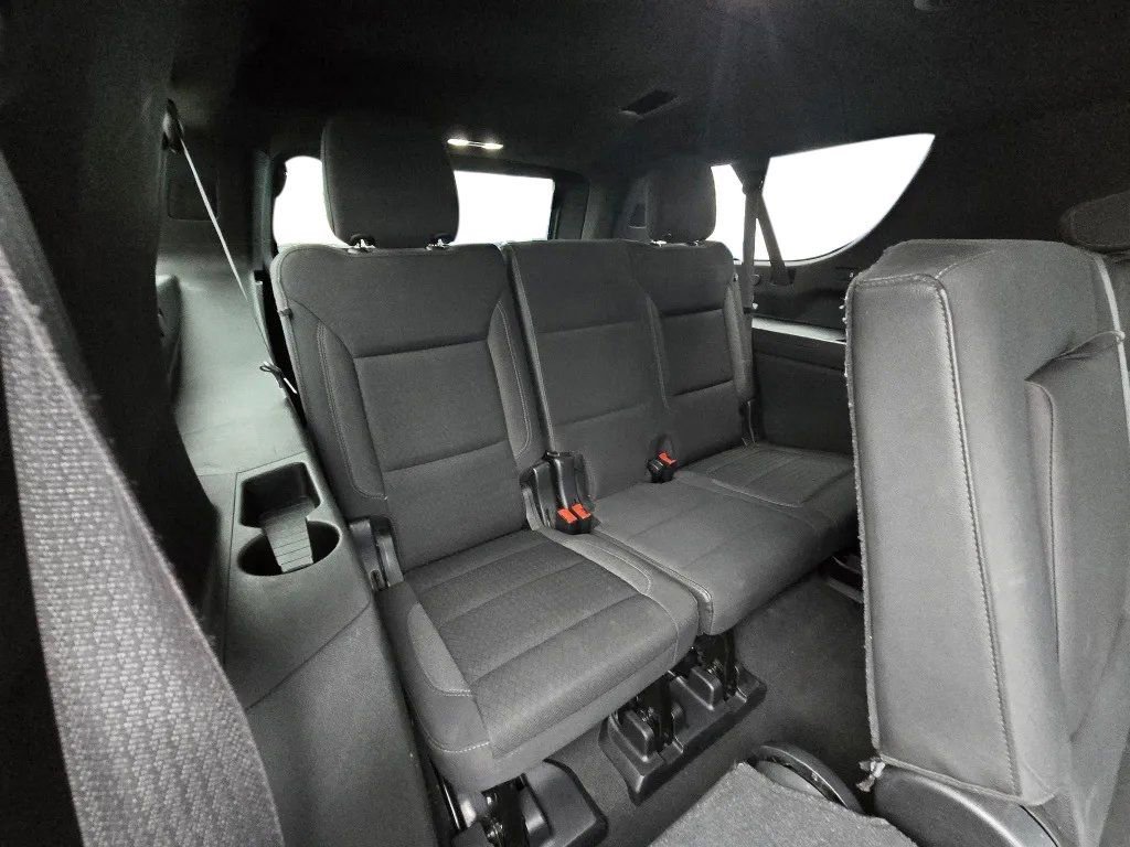 Used 2021 Chevrolet Suburban LS image 31