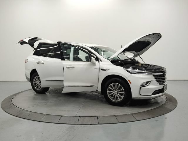 Used 2023 Buick Enclave Essence AWD/4WD image 10