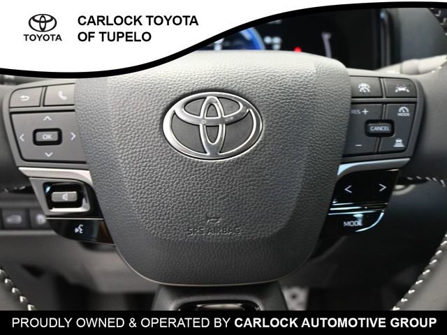 Used 2026 Toyota Camry SE FWD image 18