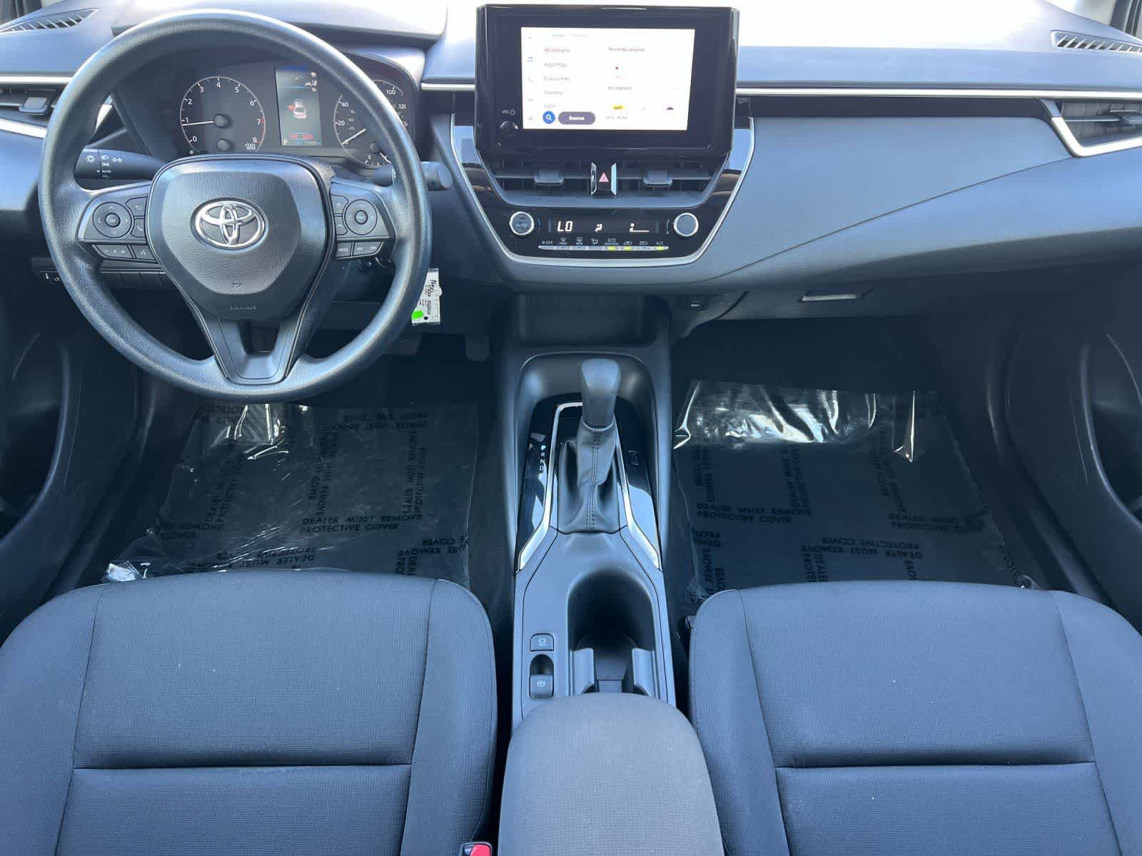Used 2025 Toyota Corolla LE image 4