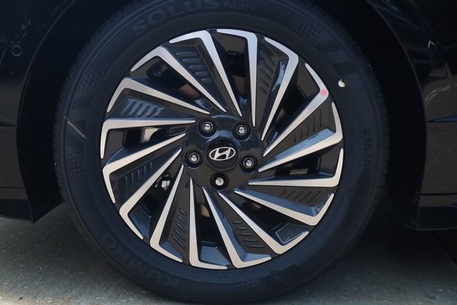 New 2026 Hyundai Sonata Limited FWD image 8
