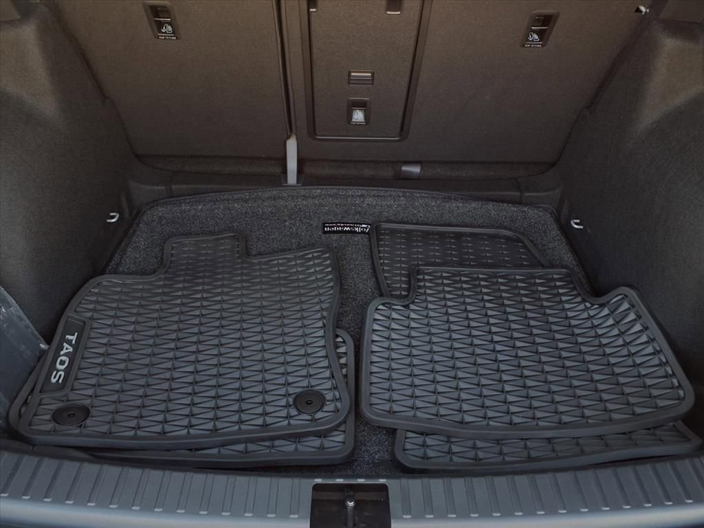 Certified 2025 Volkswagen Taos S image 9