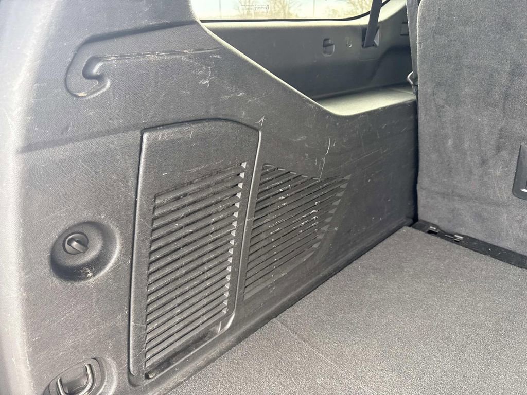 Certified 2023 Chevrolet Suburban Premier image 13