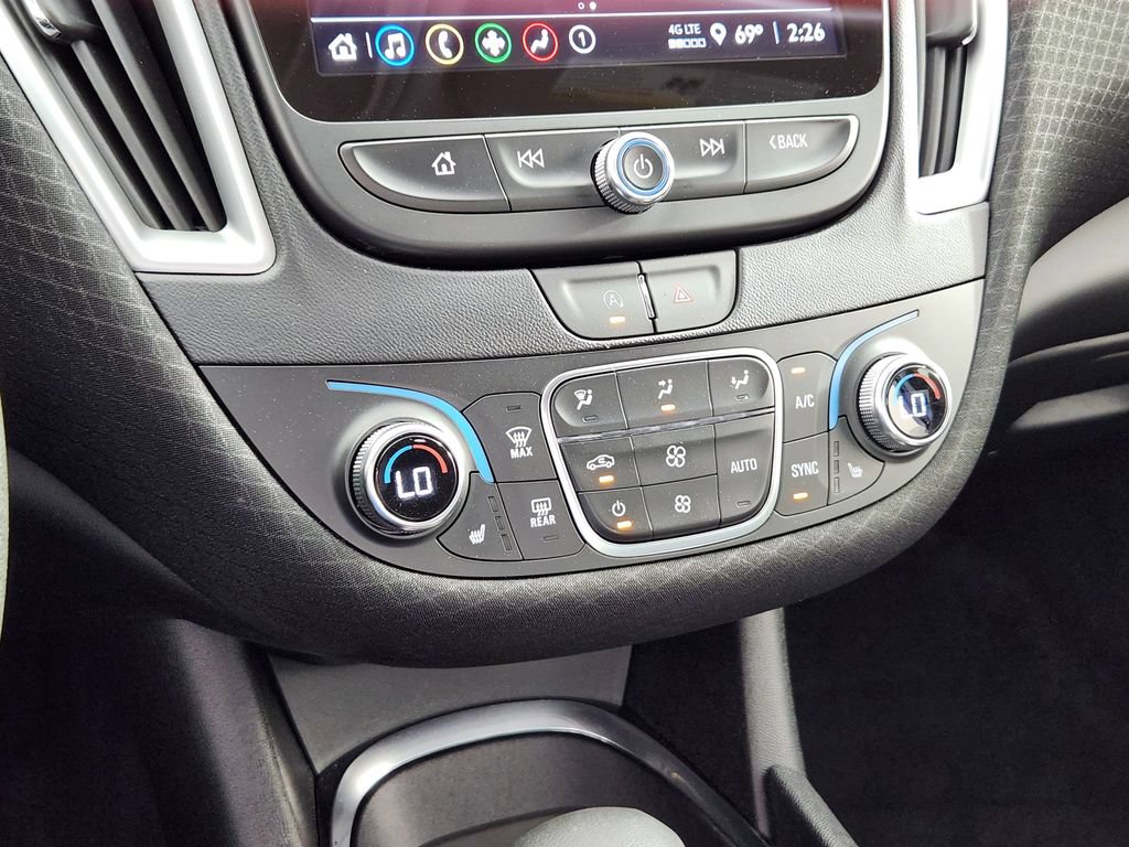 Used 2025 Chevrolet Malibu LT FWD image 24
