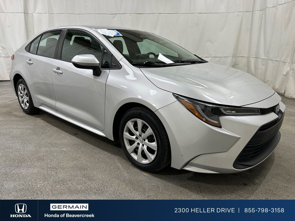 Used 2023 Toyota Corolla LE image 1