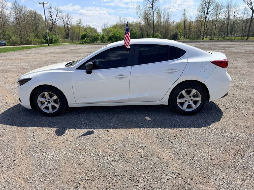 Used 2017 MAZDA MAZDA3 Sport FWD image 4
