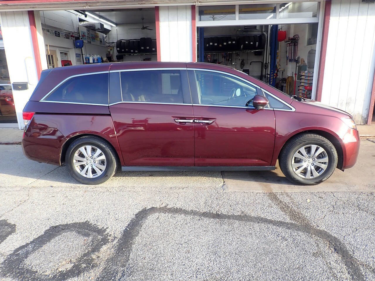 Used 2015 Honda Odyssey EX image 21