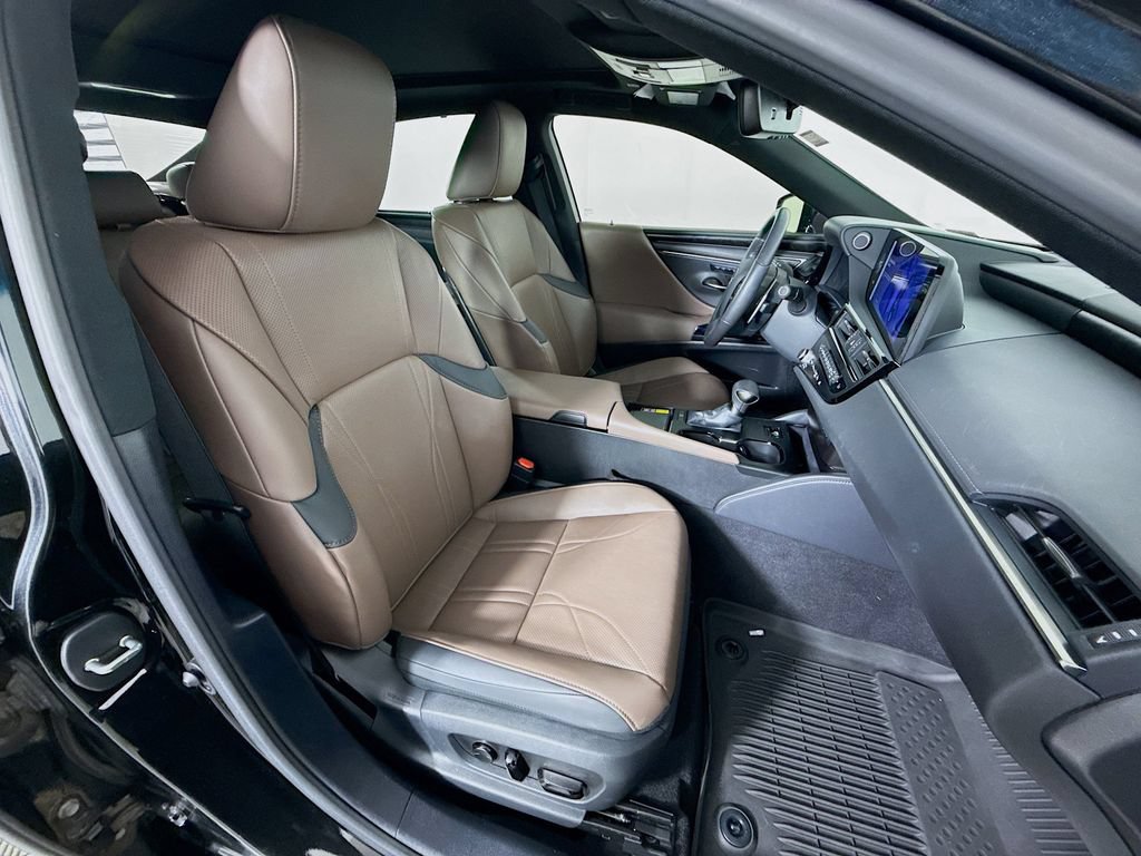 Certified 2023 Lexus ES 350 Ultra Luxury w/ Accessory Package (Z2) FWD image 30
