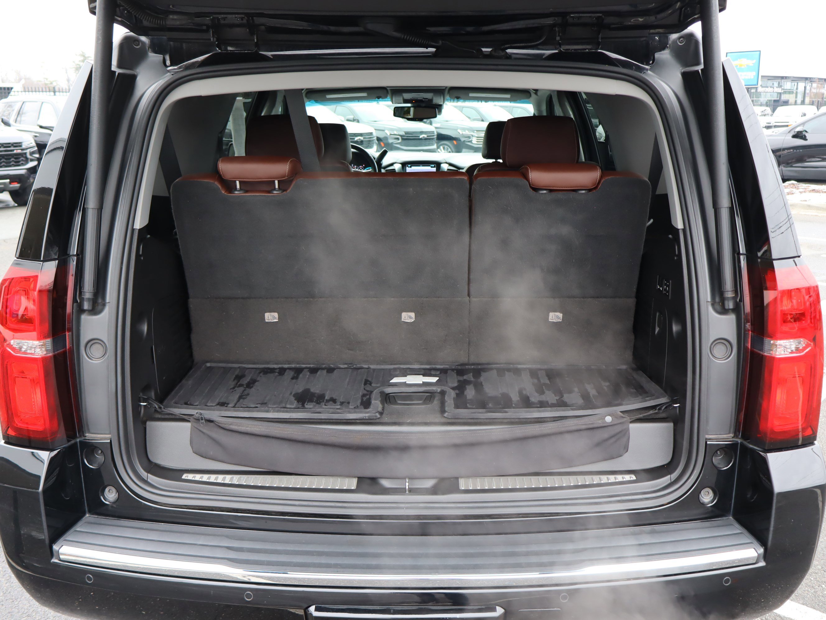 Used 2020 Chevrolet Tahoe Premier w/ Premier Plus Edition image 36