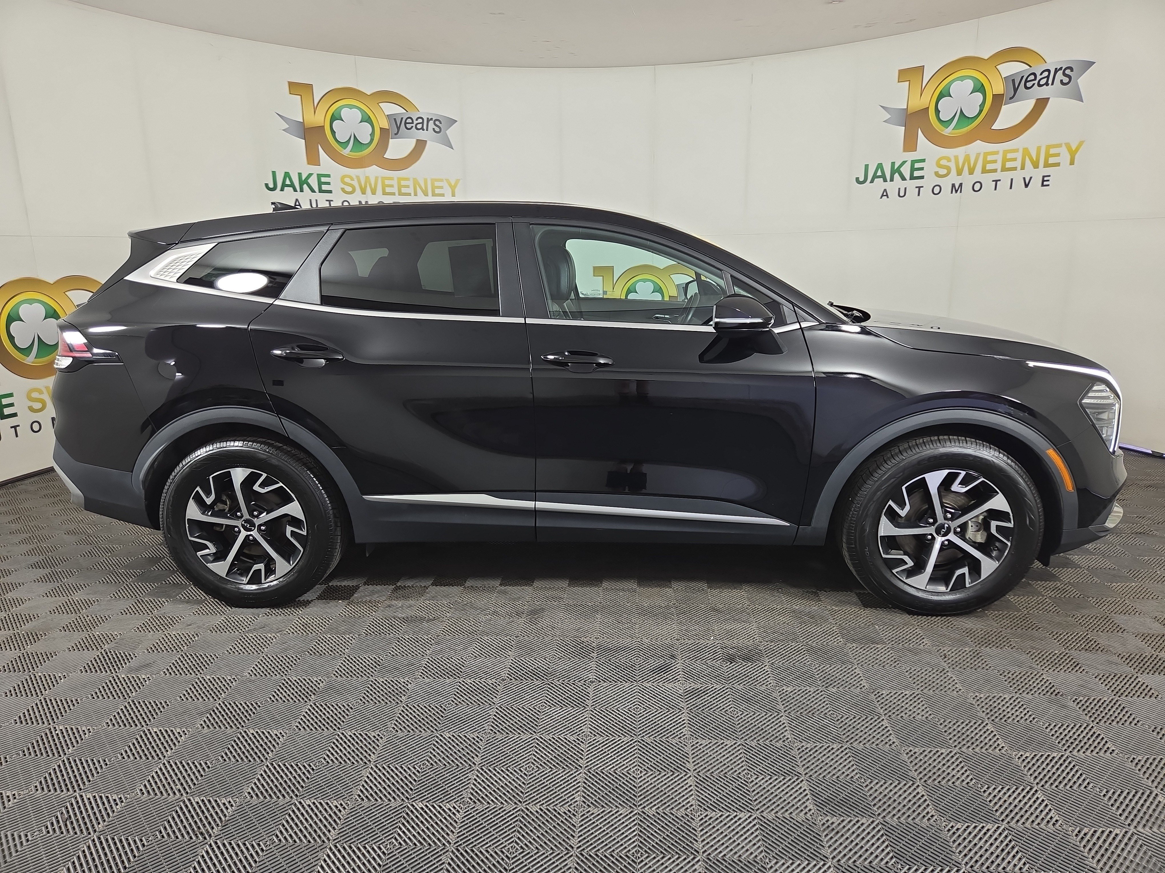 Used 2024 Kia Sportage EX FWD image 10