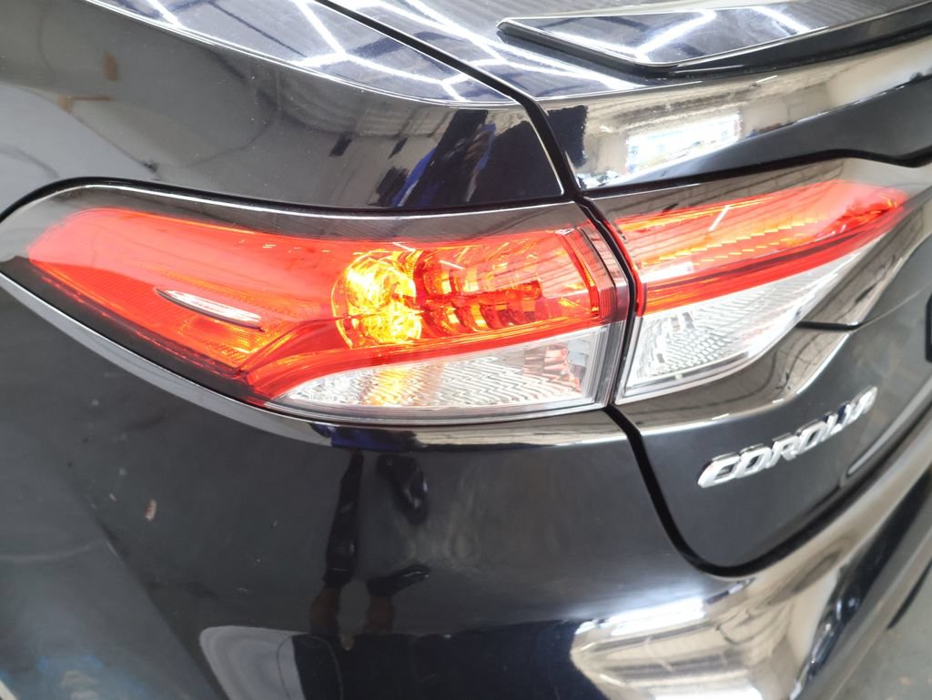 Used 2023 Toyota Corolla SE FWD image 27