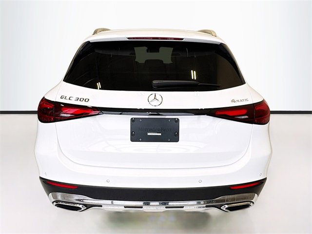 Used 2025 Mercedes-Benz GLC 300 4MATIC image 6