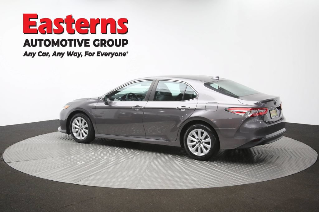 Used 2019 Toyota Camry LE FWD image 61