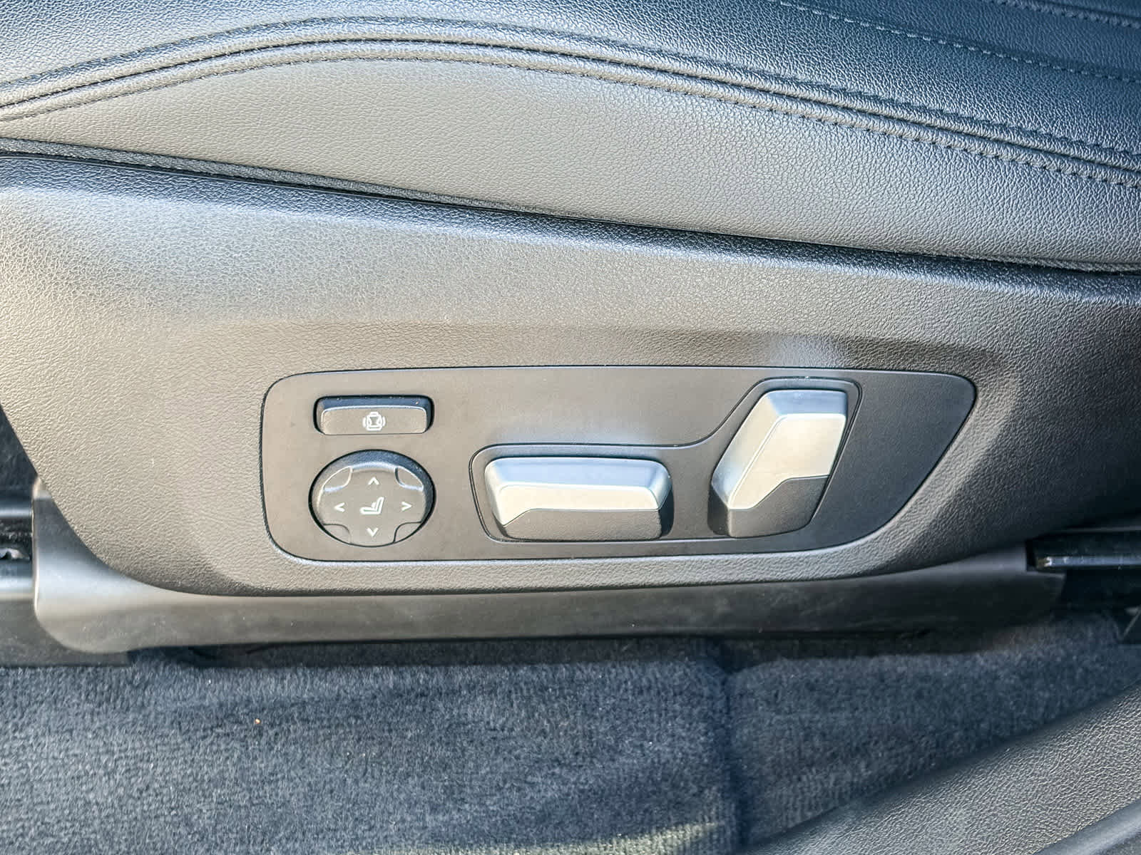 Used 2019 BMW X3 sDrive30i w/ Premium Package image 20