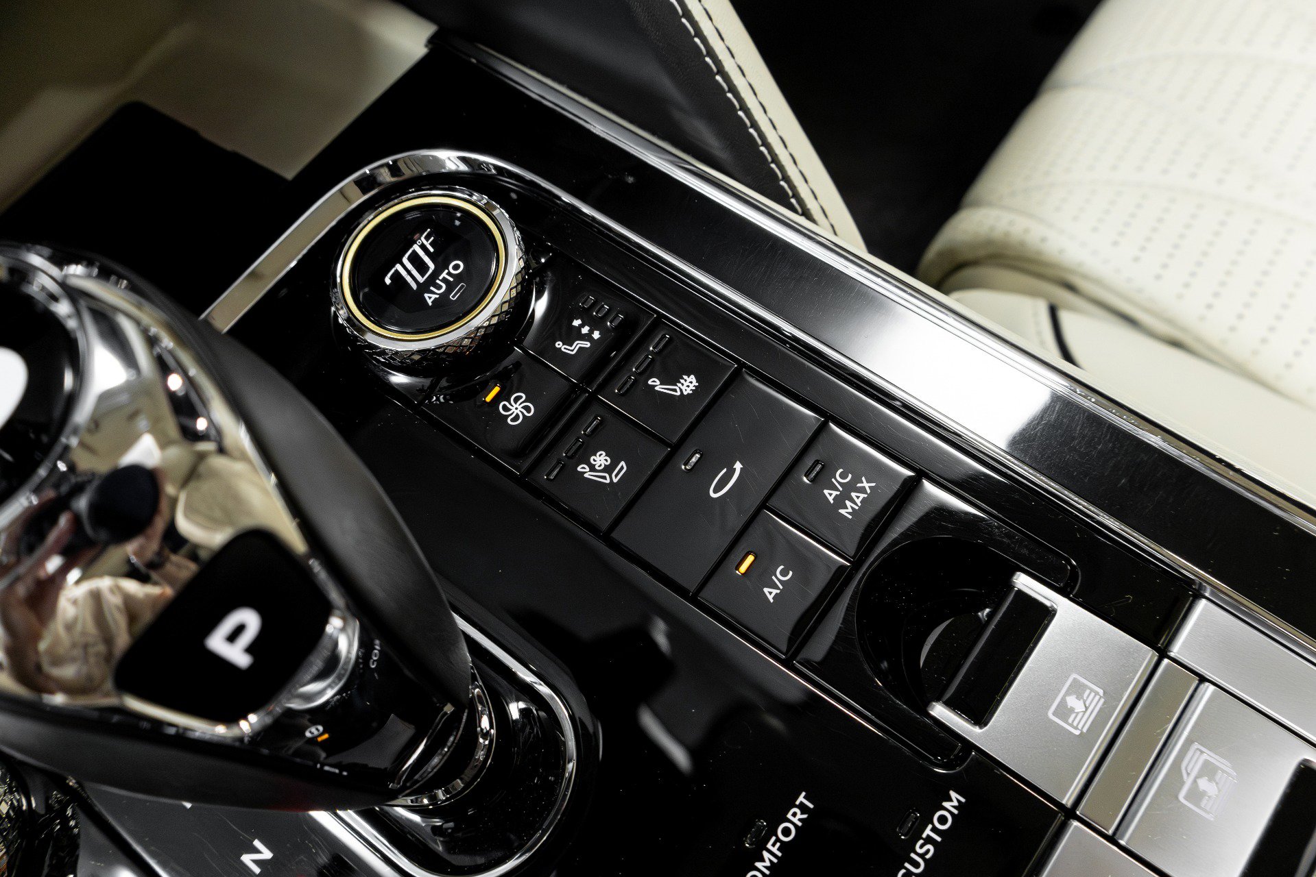 Used 2021 Bentley Flying Spur W12 image 72