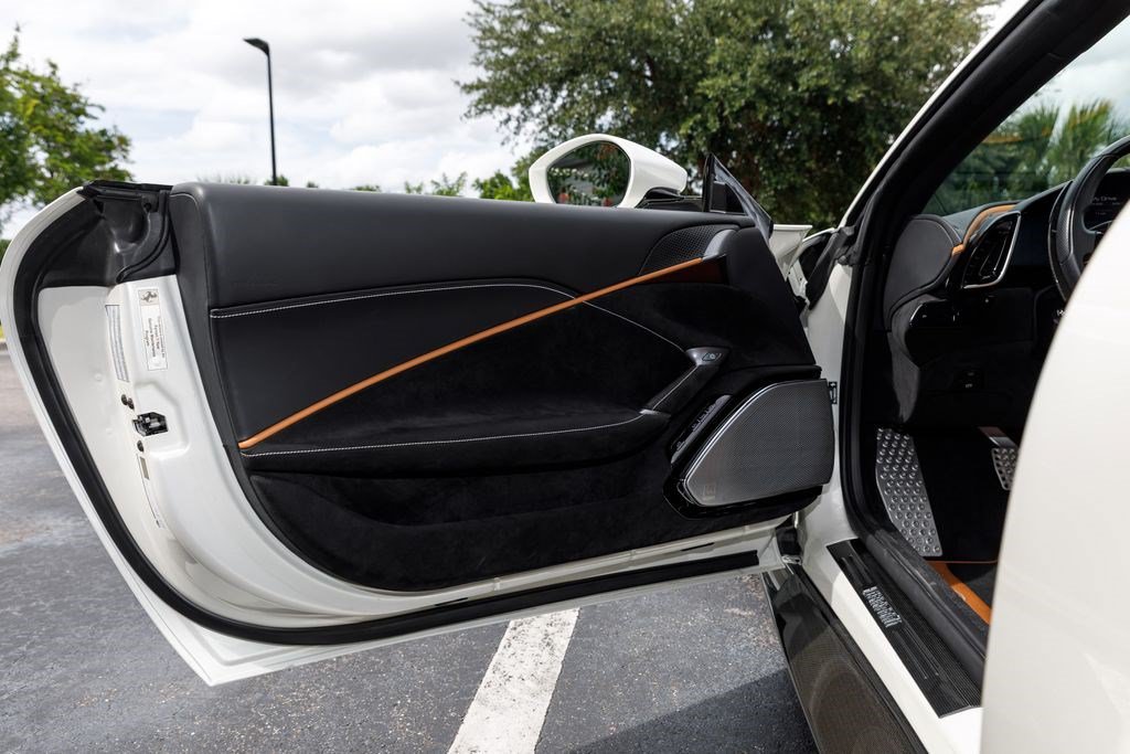 Used 2024 Ferrari Roma Spider RWD image 24