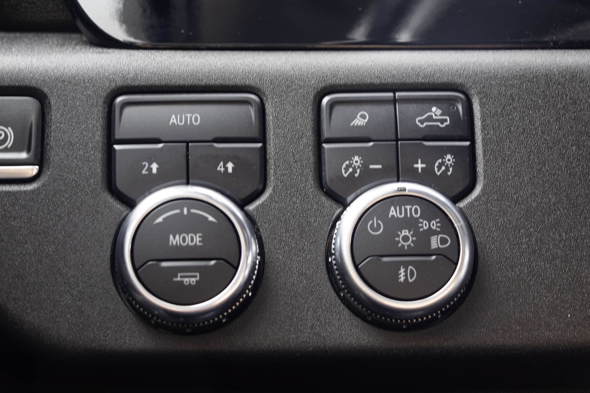 Used 2025 GMC Sierra 1500 SLT AWD/4WD image 25
