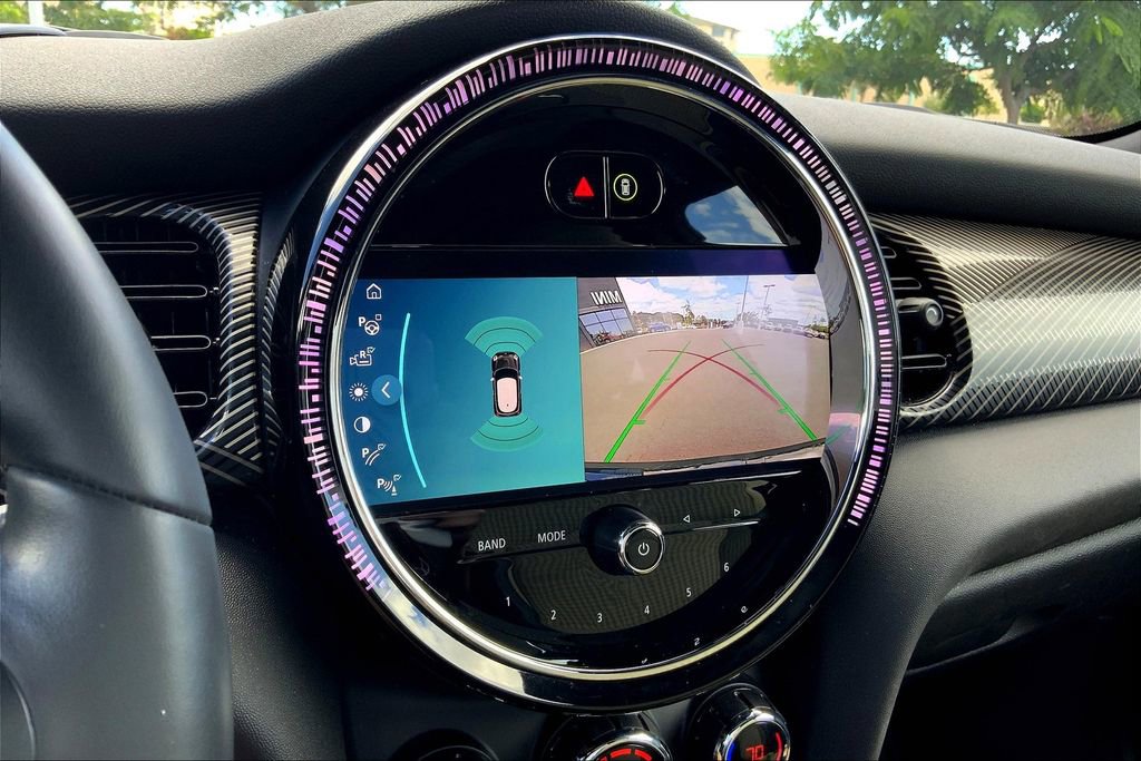 Certified 2024 MINI Cooper SE w/ MINI Resolute Edition image 21