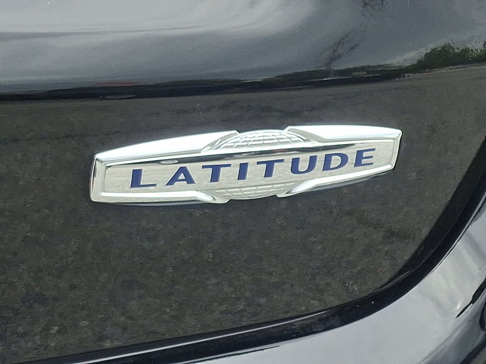 Used 2024 Jeep Compass Latitude AWD/4WD image 30