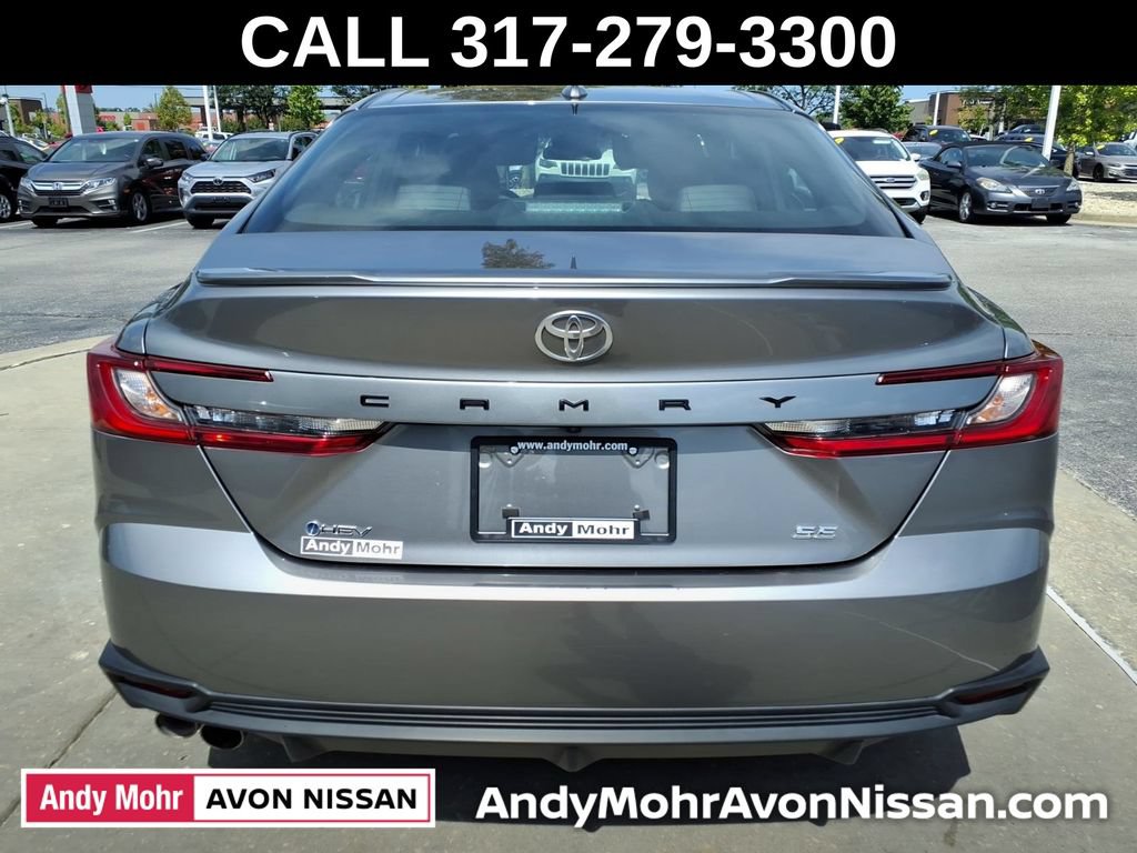 Used 2025 Toyota Camry SE FWD image 11