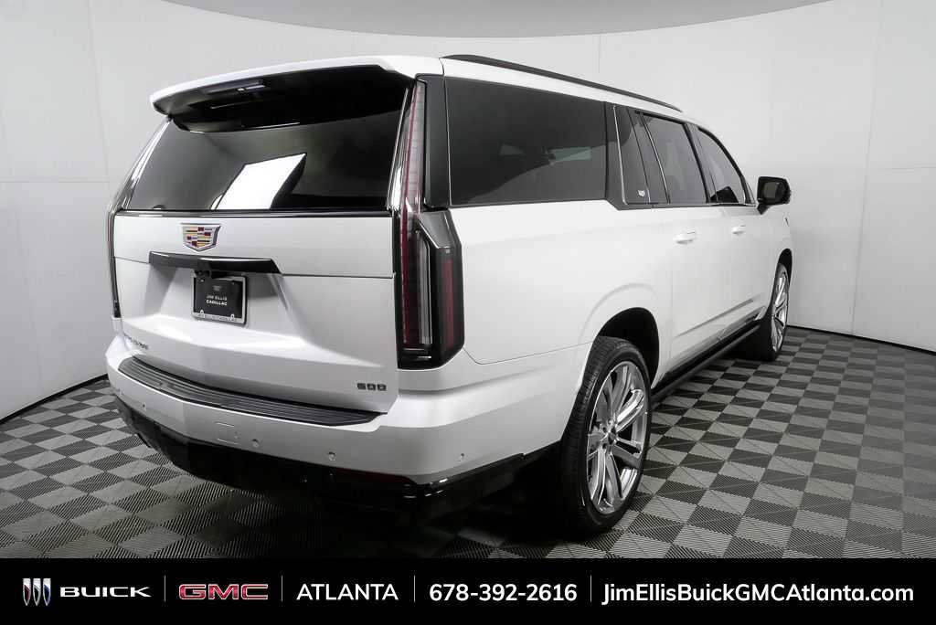 Used 2025 Cadillac Escalade ESV Sport Platinum image 34