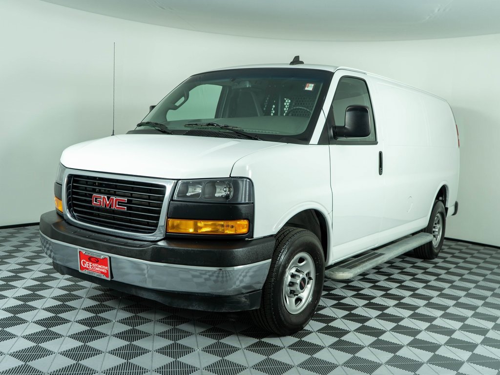 Used 2022 GMC Savana 2500 w/ Driver Convenience Package image 3