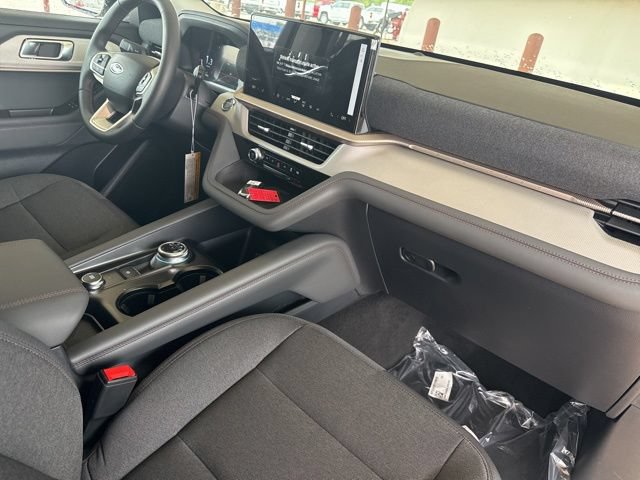 New 2026 Ford Explorer Active AWD/4WD image 12