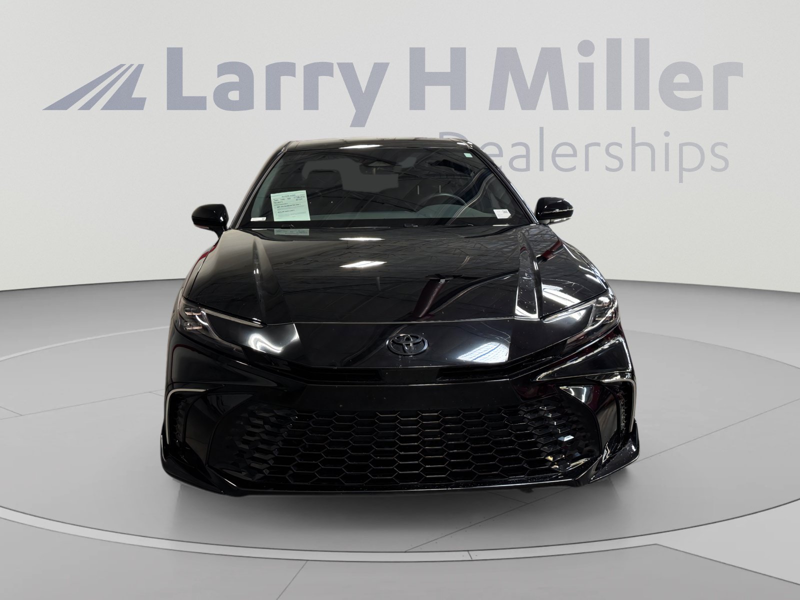 Used 2026 Toyota Camry XSE FWD image 8