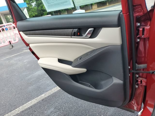 Used 2021 Honda Accord Touring image 13
