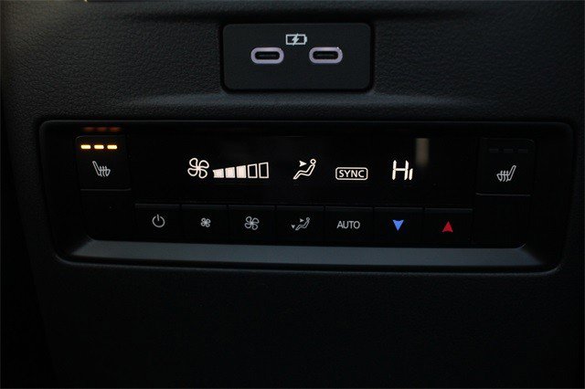 Certified 2025 MAZDA CX-90 3.3 Turbo S w/ Premium Package image 38