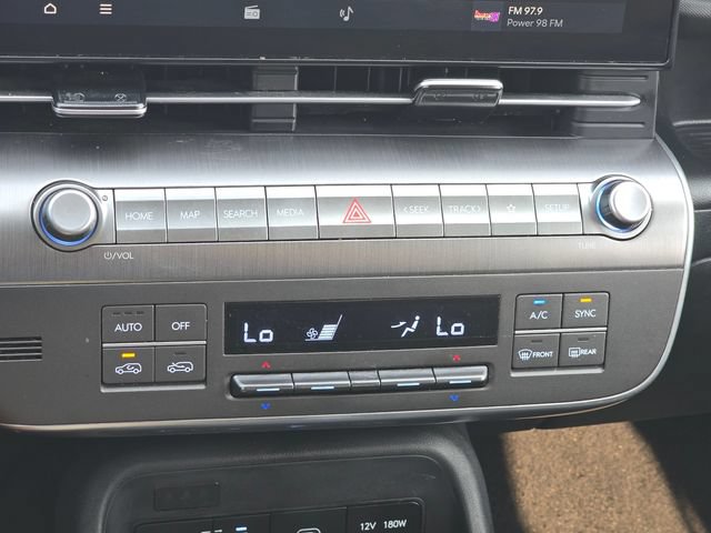 Used 2025 Hyundai Kona SEL FWD image 21