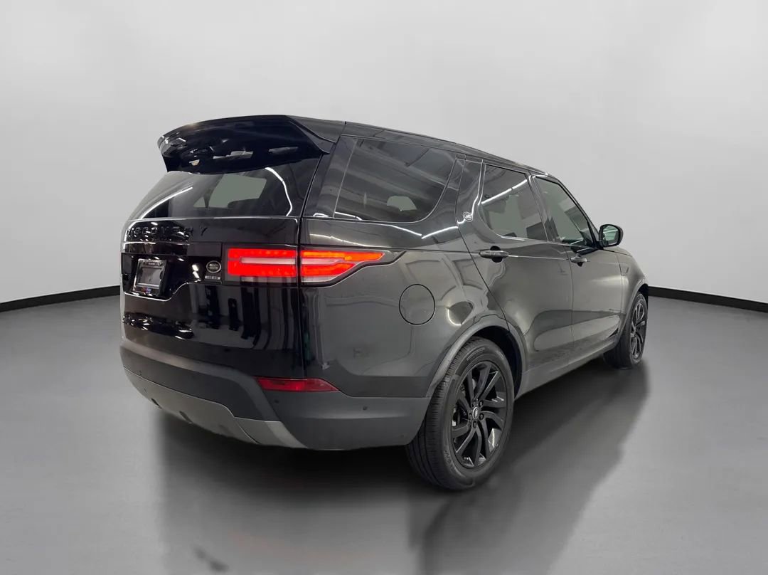 Used 2020 Land Rover Discovery HSE image 10