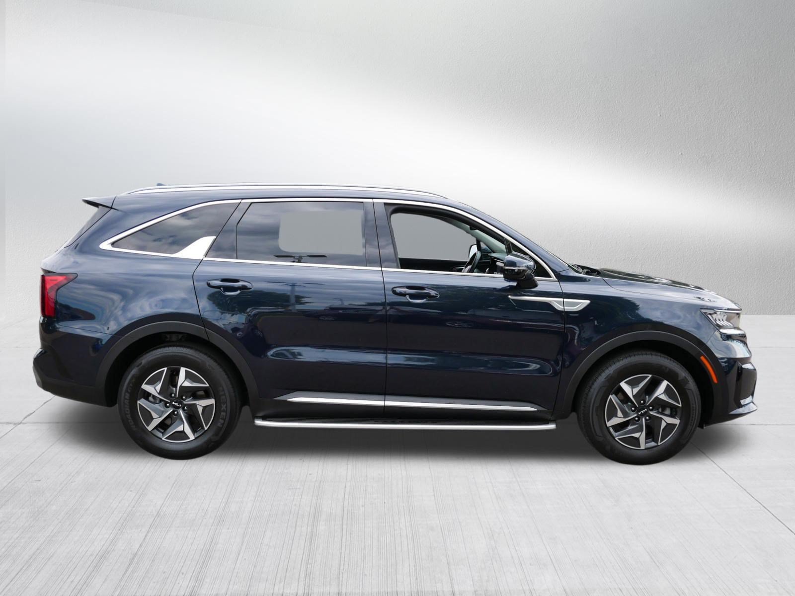 Used 2023 Kia Sorento EX FWD image 8