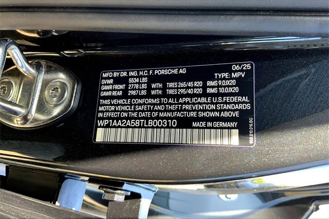 New 2026 Porsche Macan image 42