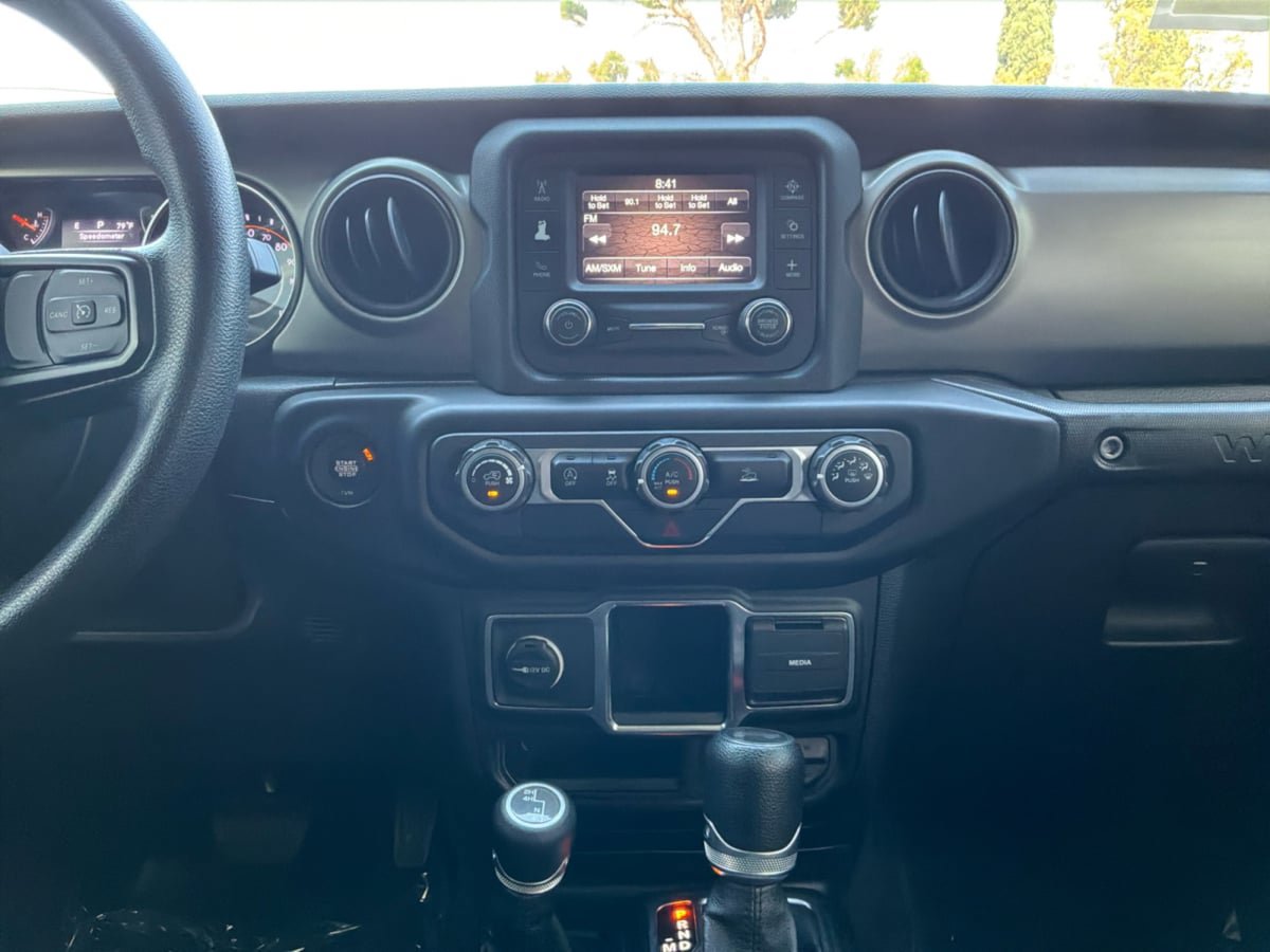 Used 2021 Jeep Wrangler Unlimited Sport AWD/4WD image 15