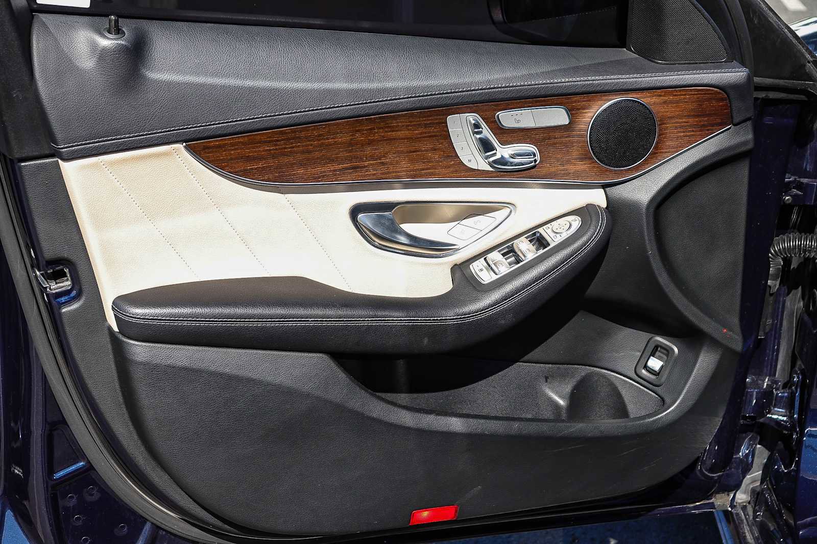 Used 2020 Mercedes-Benz C 300 Sedan image 18