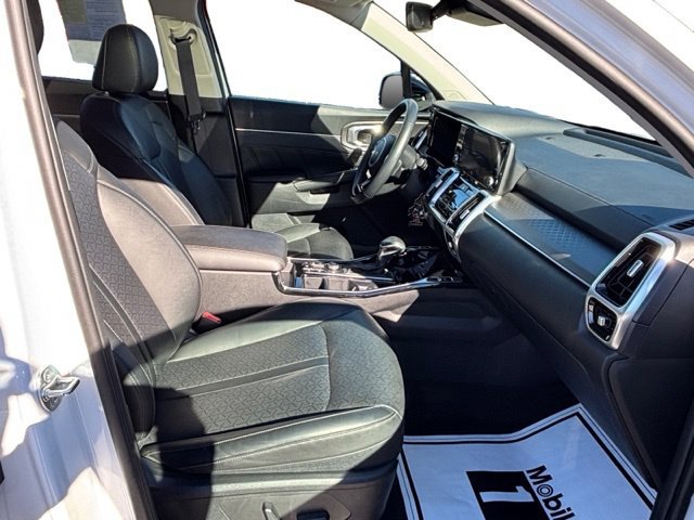 Certified 2023 Kia Sorento SX AWD/4WD image 11