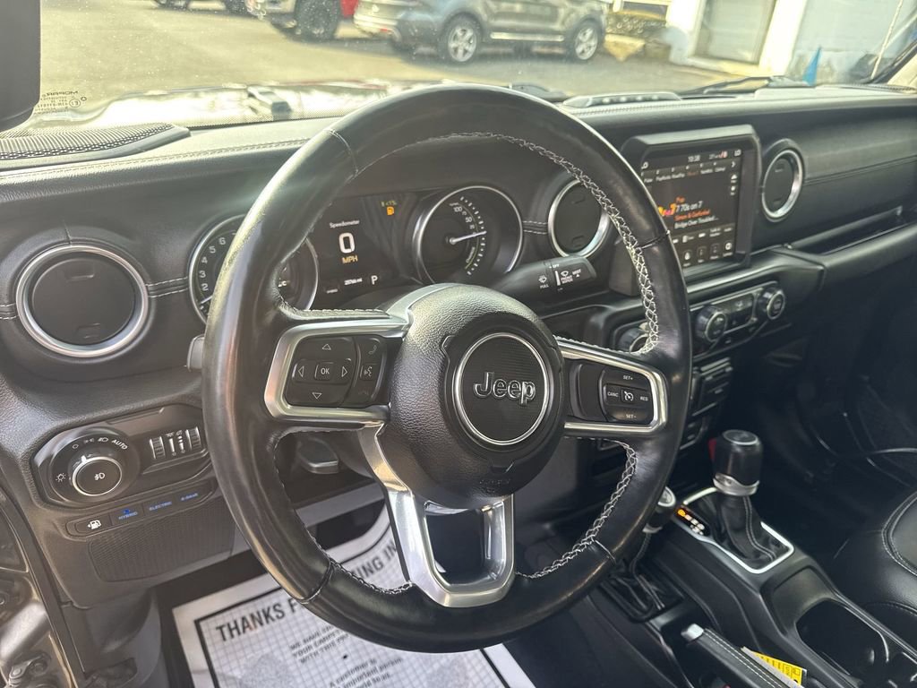 Used 2022 Jeep Wrangler Unlimited Sahara w/ Cold Weather Group image 14
