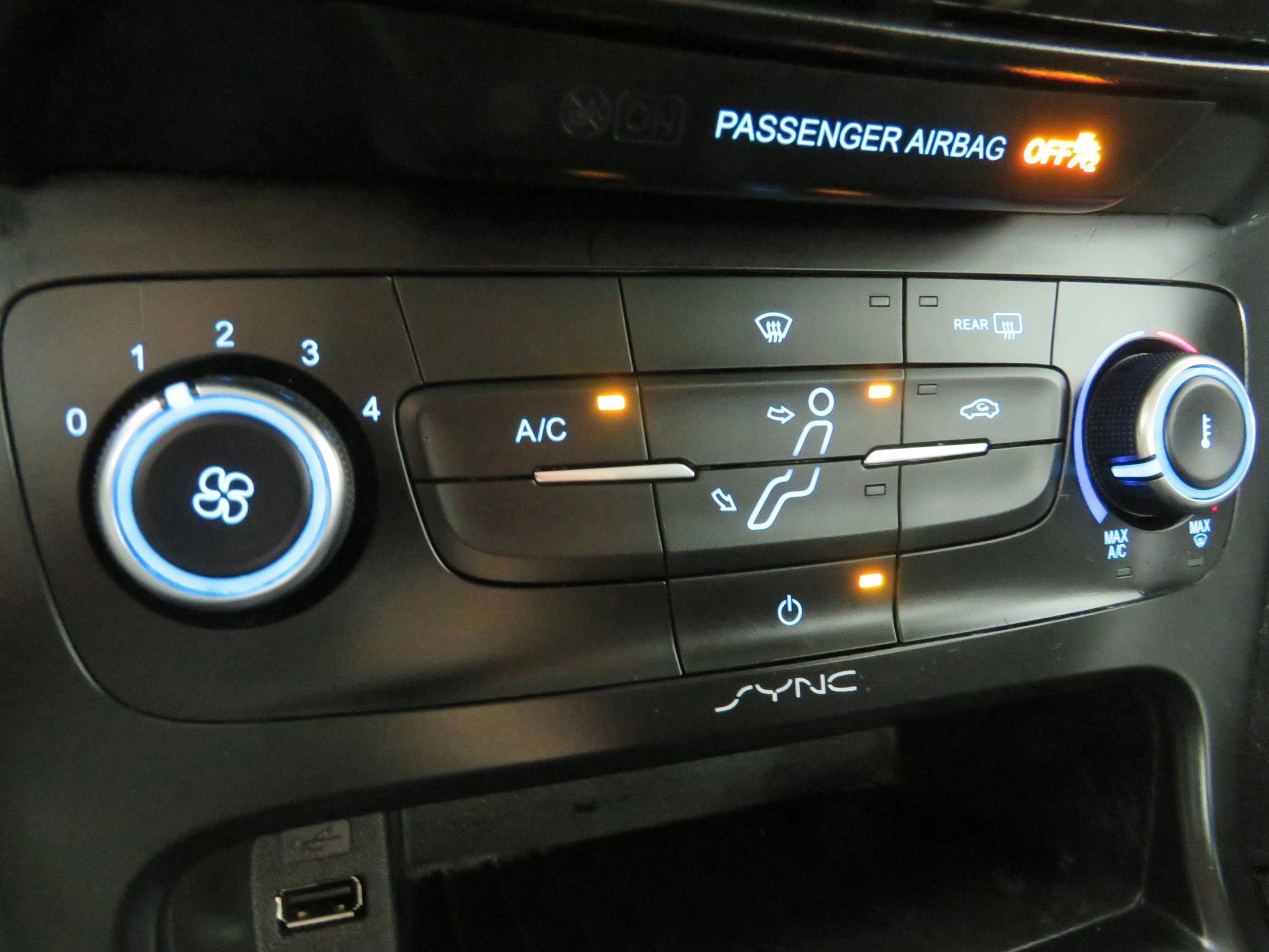 Used 2018 Ford Focus S FWD image 21