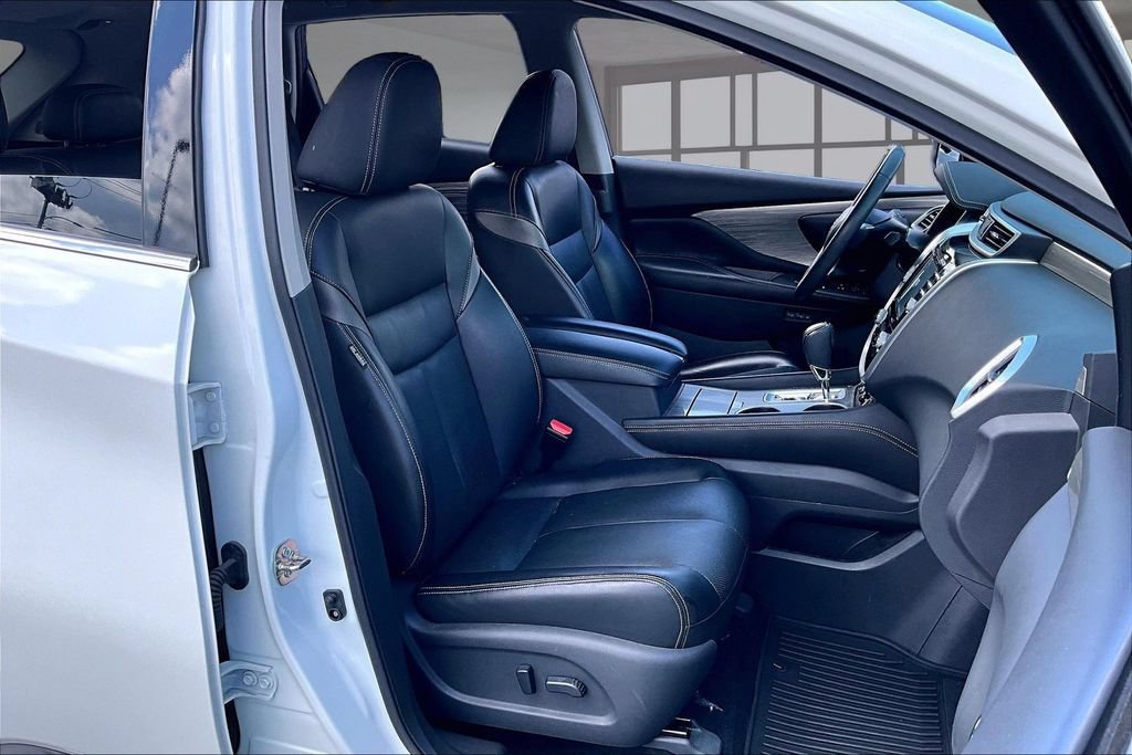 Used 2017 Nissan Murano Platinum w/ Platinum Technology Package FWD image 7