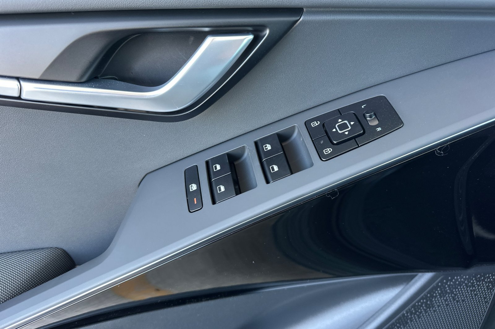 New 2026 Kia Niro EX w/ EX Premium Package FWD image 11