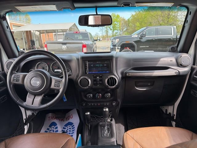 Used 2013 Jeep Wrangler Unlimited Sahara image 17