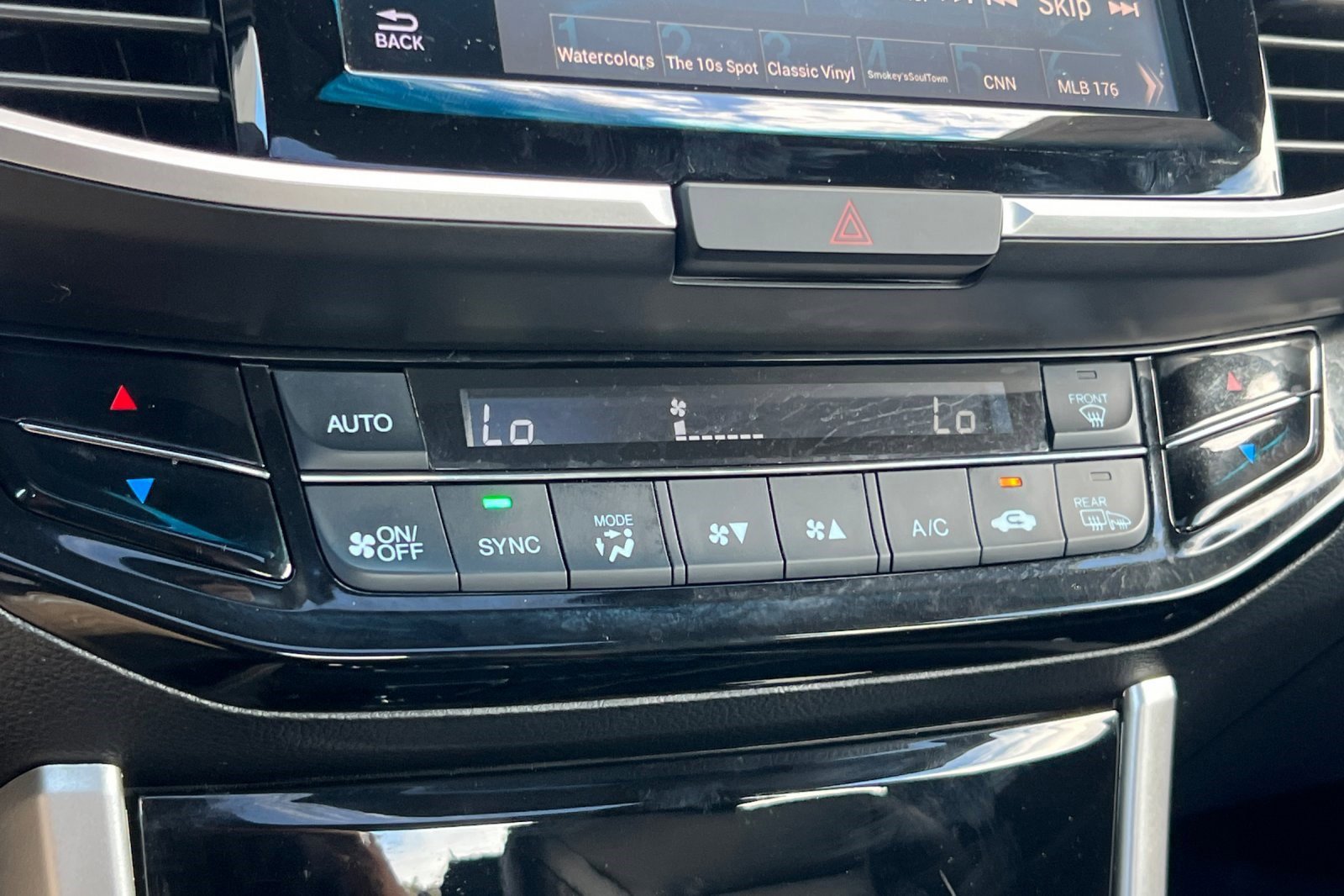 Used 2017 Honda Accord EX-L image 19