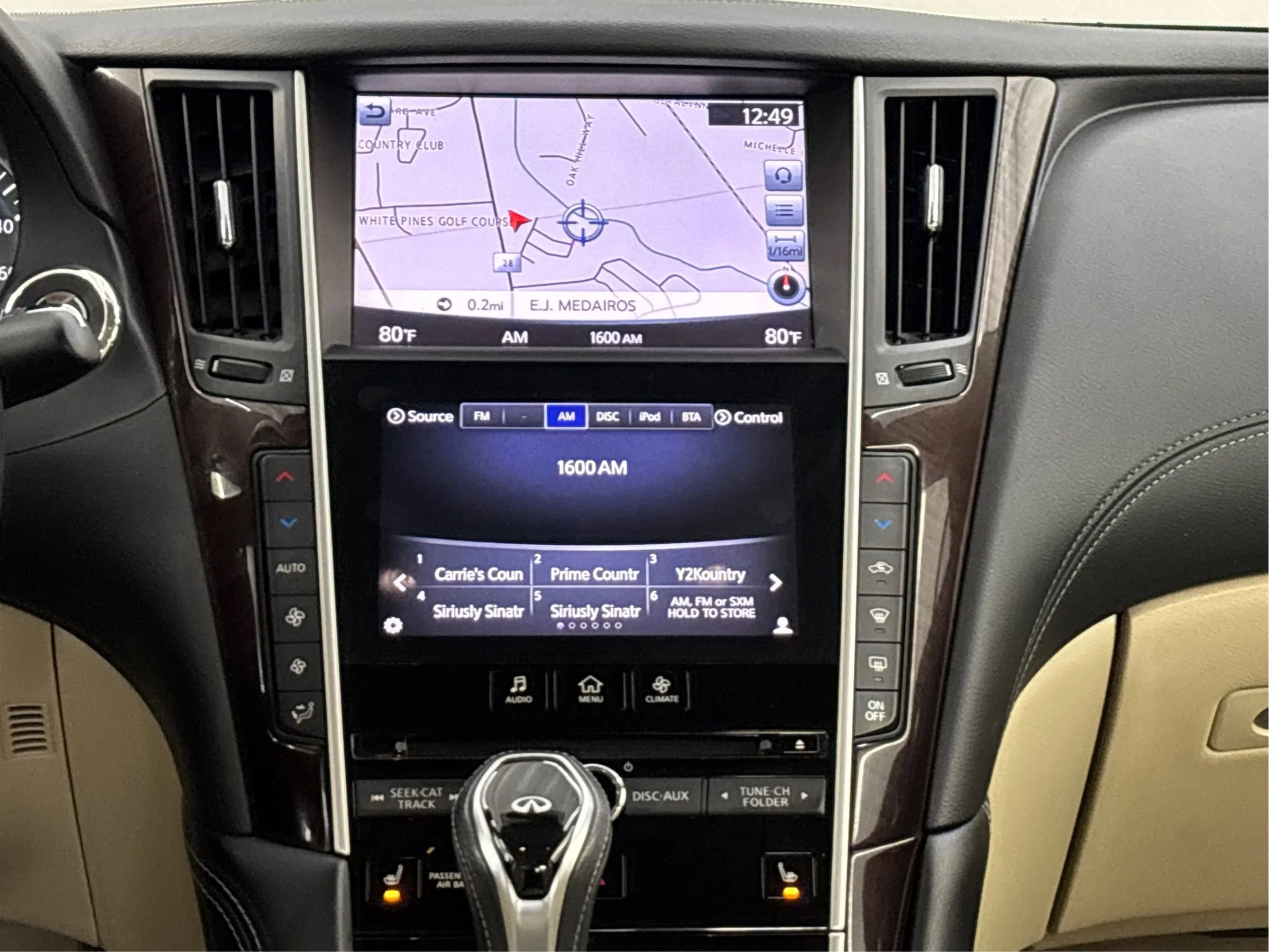 Used 2018 INFINITI Q50 Luxe w/ Essential Package (3.0T Luxe) AWD/4WD image 19